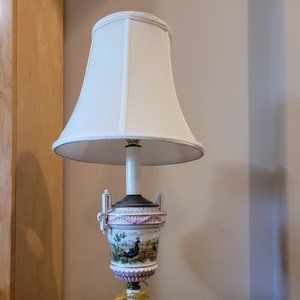 Porcelain European Table Lamp, Vantage